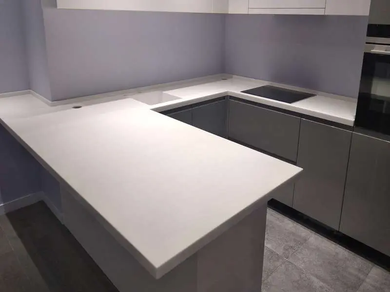 Тонкая столешница из искусственного камня 2.jpg