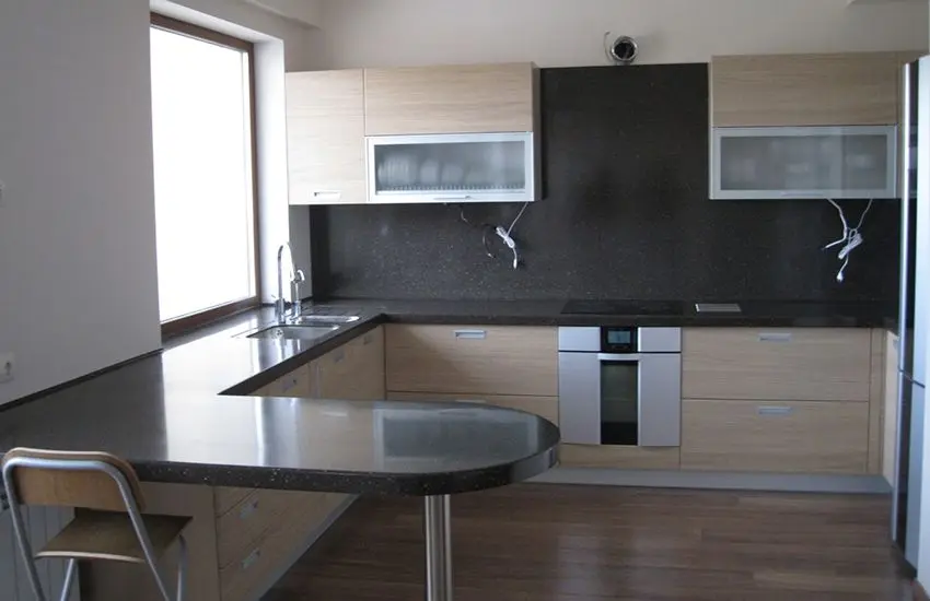 Подоконник столешница на кухне