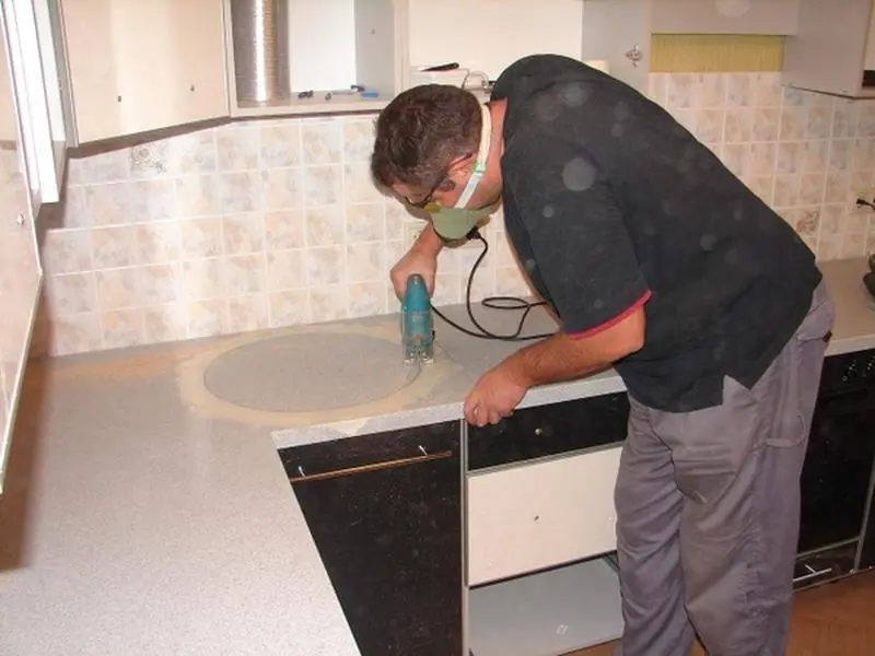 Монтаж столешницы