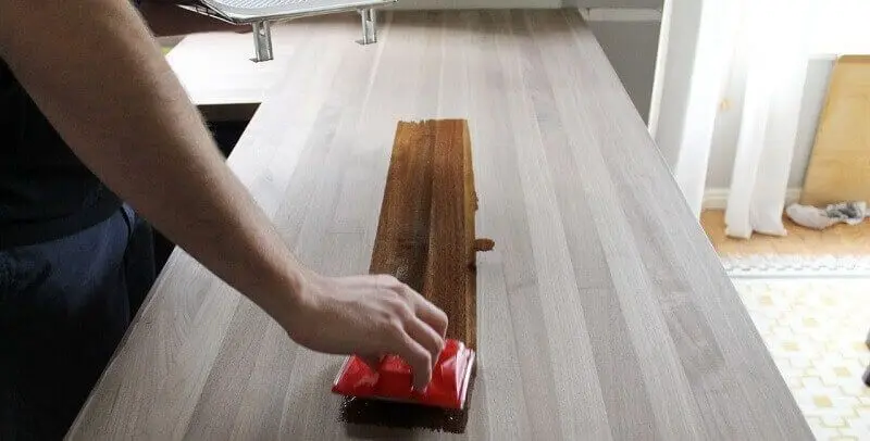 Как покрыть маслом деревянную столешницу Как покрыть маслом деревянную столешницу