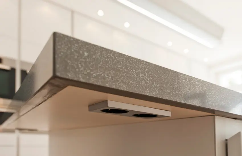 Встроенная розетка