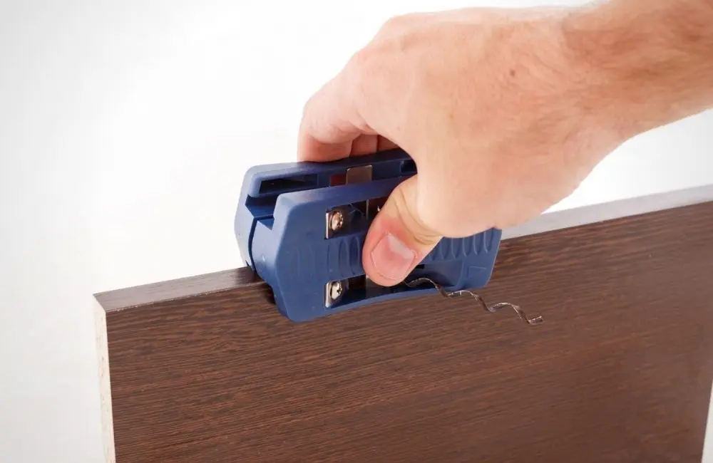 Обработка кромки после приклеивания