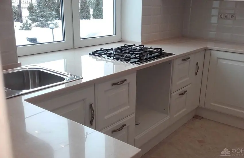 Подоконник столешница из искусственного камня