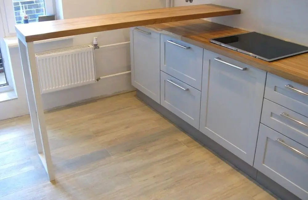 Столешница для кухни из ДСП и шпона