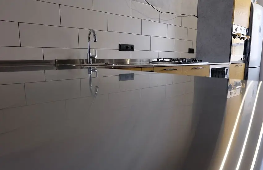 Изготовление столешниц из нержавеющей стали на заказ