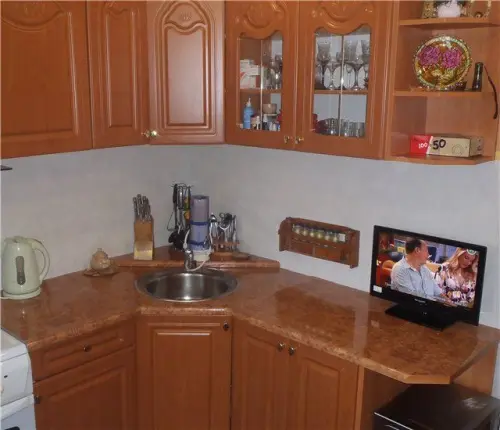 Угловой элемент из ДСП в цвет столешницы MAERSS фото 12