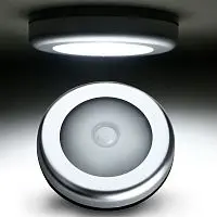 Беспроводной сенсорный светильник для ящиков и шкафов Ø80мм  фото анонс товара