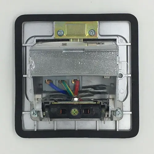 Розетка встраиваемая одинарная + USB детальная картинка фото 8