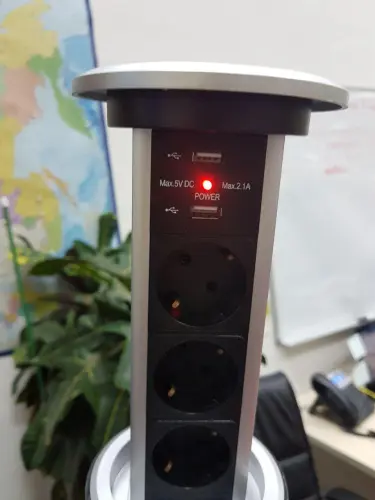 Встраиваемая электрическая розетка, сенсорный механизм выдвижения, Ø 102мм с USB детальная картинка фото 3